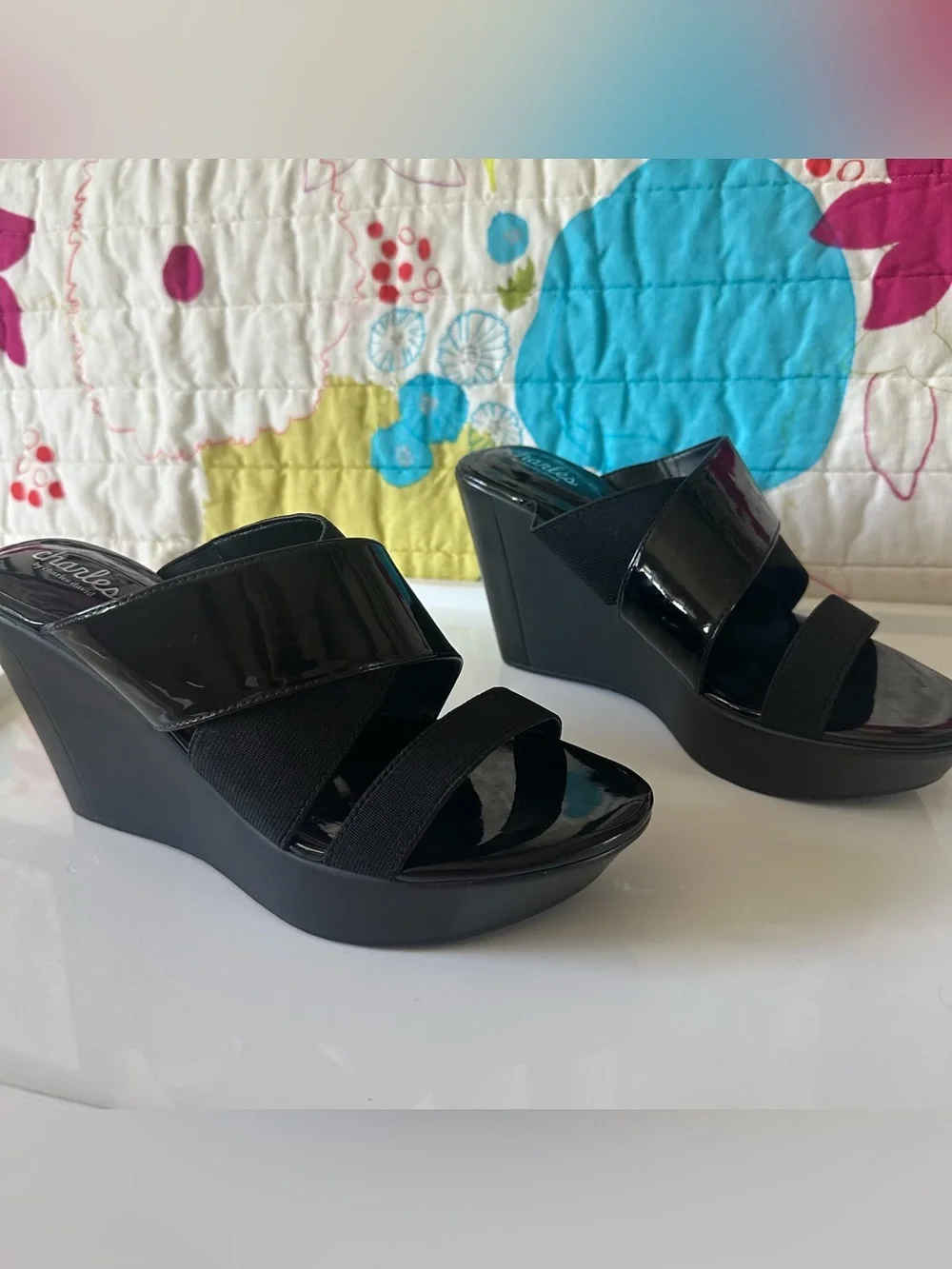 charles by charles david black patent vegan leather wedges w wide elastic / sz 8